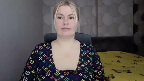 blackeyes11 online show from December 2025 01:21:02 AM