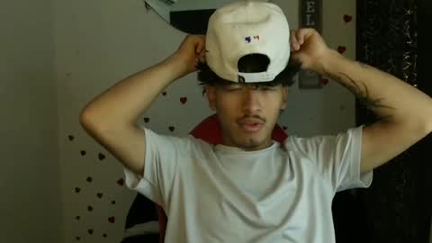 Snapshot of blackfox_desire chatting on May 2026 07:19:01 PM mateo online show from May 2026 07:19:01 PM