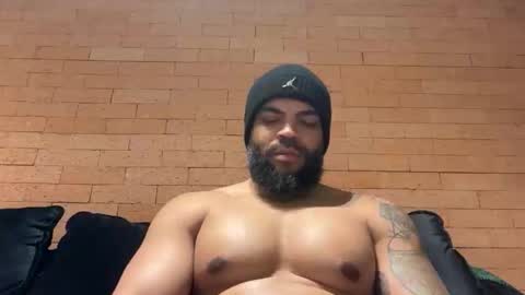 Macauly online show from November 2025 10:32:01 PM