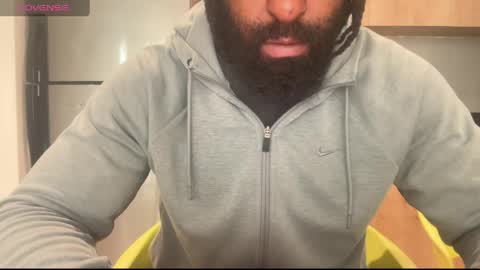 blackmuscles77 online show from April 2026 02:25:01 PM