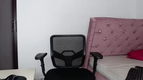 Twtter 1MikeBeckford            Onlyfns beckfordmike online show from March 2025 07:02:01 PM