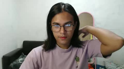 Ellez online show from December 2024 05:26:02 PM