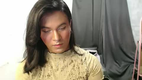 Ellez online show from September 2025 03:23:01 PM