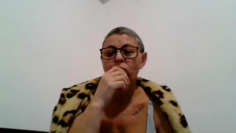 Snapshot of blackwidow05 chatting on January 2025 06:21:01 PM Black Widow online show from January 2025 06:21:01 PM