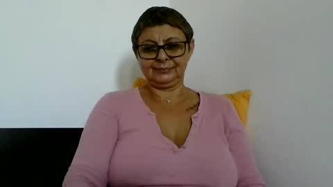 Snapshot of blackwidow05 chatting on October 2025 01:01:02 PM Black Widow online show from October 2025 01:01:02 PM