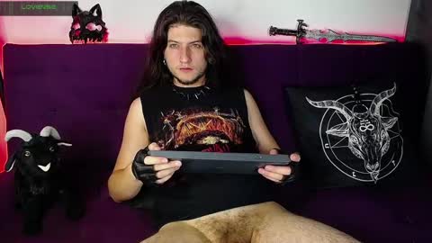 Snapshot of blackwolf_6 chatting on March 2025 01:04:02 AM Dave online show from March 2025 01:04:02 AM
