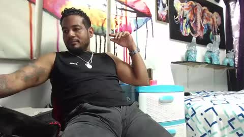 Snapshot of blade_foxx chatting on December 2024 08:34:01 PM Richard online show from December 2024 08:34:01 PM