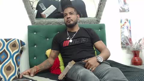 Snapshot of blade_foxx chatting on January 2025 04:44:01 AM Richard online show from January 2025 04:44:01 AM