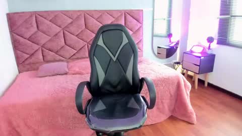 Blair  online show from December 2024 02:21:01 PM