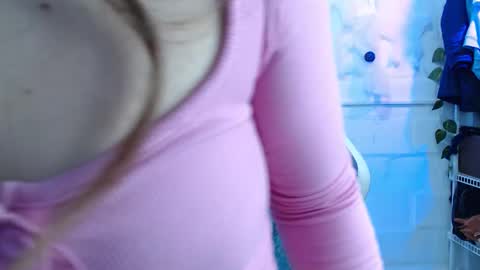   online show from October 2025 01:57:02 PM