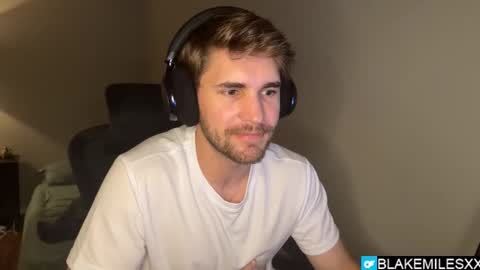 Snapshot of blakemiles2 chatting on October 2025 01:27:02 AM Blake Miles online show from October 2025 01:27:02 AM