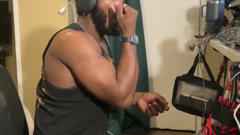 Blackjag00 online show from November 2025 05:40:02 AM