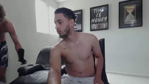 BlancoMilk23 online show from April 2026 01:57:02 PM