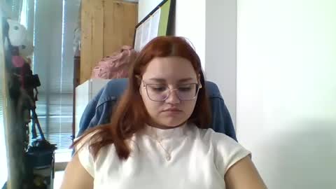 Snapshot of blanquita102530 chatting on October 2025 02:58:02 PM Lary online show from October 2025 02:58:02 PM