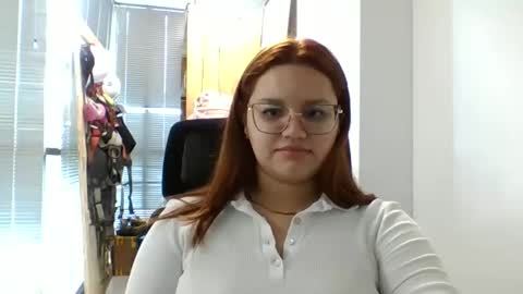 Snapshot of blanquita102530 chatting on November 2025 03:55:02 PM Lary online show from November 2025 03:55:02 PM