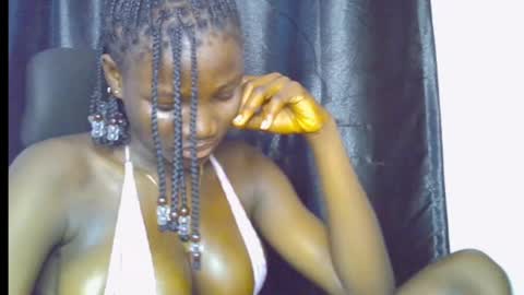 Snapshot of blaq_melanin chatting on May 2026 07:49:01 AM nikky00 online show from May 2026 07:49:01 AM