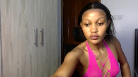 Hot ronn online show from April 2026 03:56:01 PM