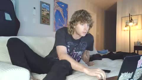 Blaze Thickwood online show from October 2025 03:47:02 PM