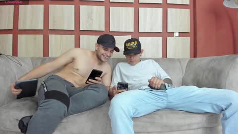 The Best Models online show from February 2025 01:32:01 AM