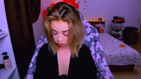 Snapshot of blinkofeyess chatting on November 2025 11:47:02 AM Nicole online show from November 2025 11:47:02 AM