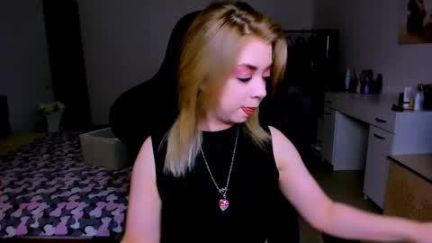 Nicole online show from June 2026 09:00:01 AM