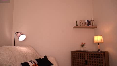 Scarlett NEXT LIVE  5AM gmt online show from November 2025 04:10:02 AM