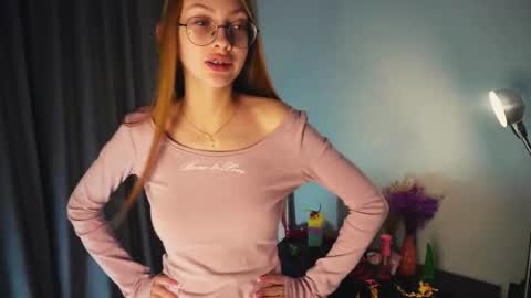  LiLy online show from November 2025 03:24:01 PM