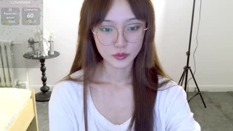 Snapshot of blon_kater chatting on December 2024 10:00:02 AM YoYo online show from December 2024 10:00:02 AM