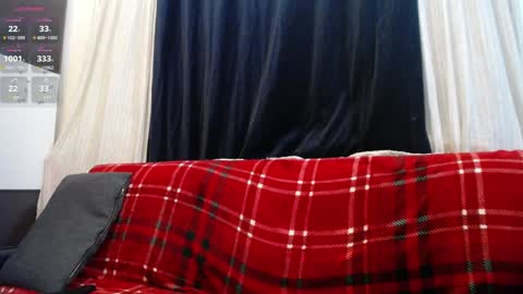 Snapshot of blond_woman chatting on December 2024 03:14:01 PM Karina online show from December 2024 03:14:01 PM
