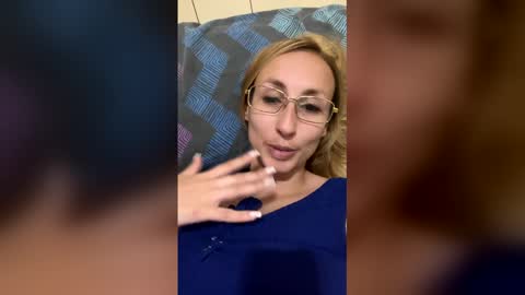 Snapshot of blonde3292 chatting on March 2026 06:15:02 PM blonde3292 online show from March 2026 06:15:02 PM