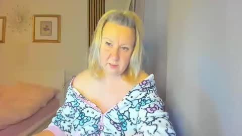 Nicole online show from January 2025 04:16:02 PM