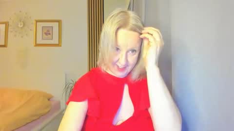 Nicole online show from February 2025 05:25:01 AM