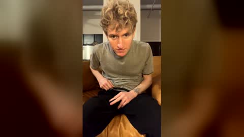 Snapshot of blonde_boi99 chatting on January 2026 08:19:02 AM Blondie online show from January 2026 08:19:02 AM