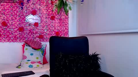 blonde_squirt_ online show from January 2025 02:00:02 AM