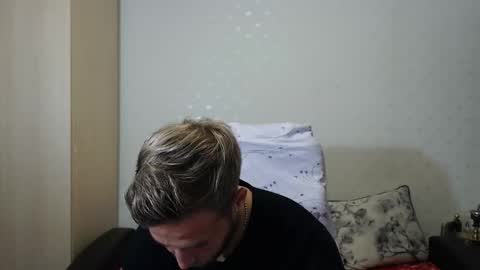 Mr Blond online show from November 2025 09:05:02 PM