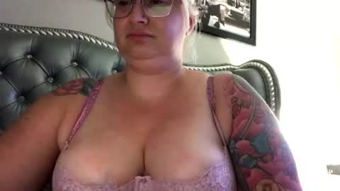 Blondecupcake90 online show from July 2026 06:53:01 AM