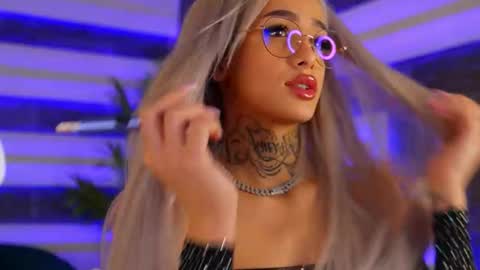 blondie_muller online show from November 2025 08:57:01 PM