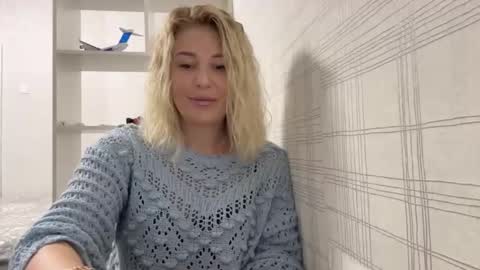 Snapshot of blondie_xoxoxo chatting on September 2025 09:22:02 AM blondie_xoxoxo online show from September 2025 09:22:02 AM