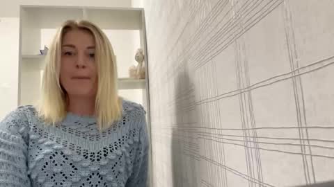 Snapshot of blondie_xoxoxo chatting on September 2025 01:49:01 PM blondie_xoxoxo online show from September 2025 01:49:01 PM
