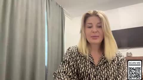 Snapshot of blondie_xoxoxo chatting on October 2025 07:17:01 AM blondie_xoxoxo online show from October 2025 07:17:01 AM