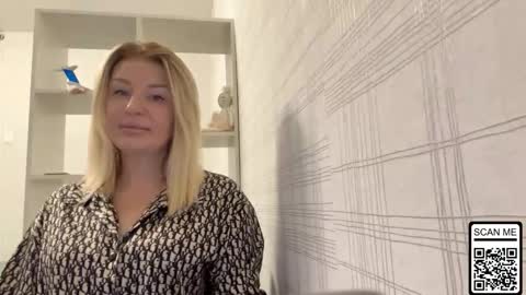 Snapshot of blondie_xoxoxo chatting on October 2025 06:58:02 AM blondie_xoxoxo online show from October 2025 06:58:02 AM