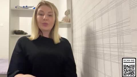 blondie_xoxoxo online show from December 2025 05:32:01 PM