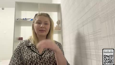 blondie_xoxoxo online show from February 2026 06:42:01 PM