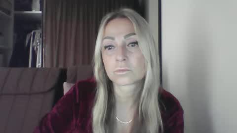 Iren online show from September 2025 06:57:02 AM