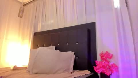 bloom_bbc online show from November 2025 01:22:01 PM