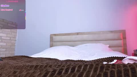 blooming_soul online show from November 2025 02:41:02 PM