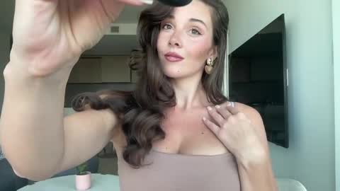 Emma Bloom online show from May 2026 07:22:01 PM
