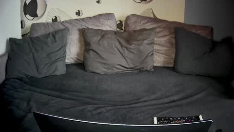 SONNYVAN online show from March 2026 04:27:02 AM