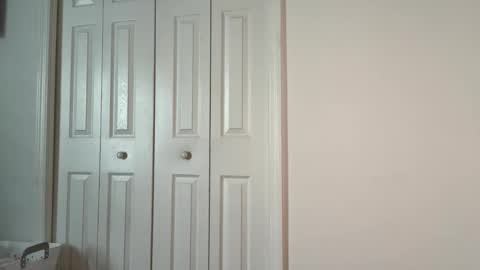 blueaby1 online show from November 2025 07:41:02 PM