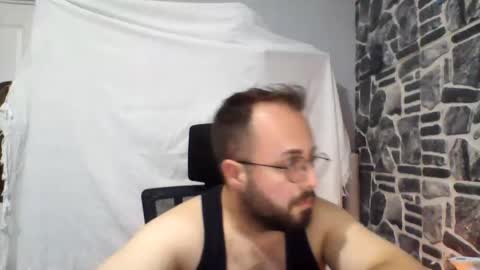 Snapshot of blueb7900 chatting on November 2025 07:52:02 PM blueb7900 online show from November 2025 07:52:02 PM